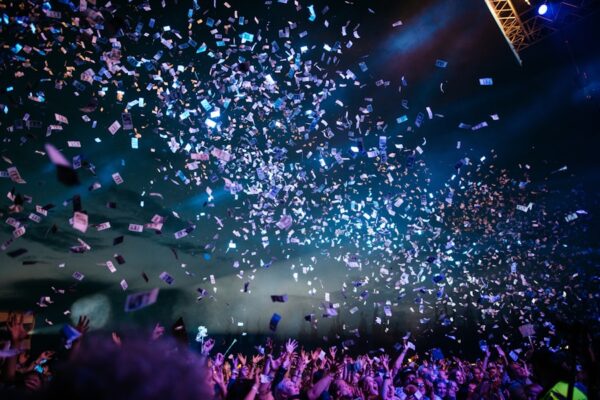 Scenic Production Trends Shaping the Future of Live Experiences