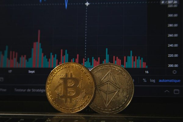 Crypto Market Insights: Digital Assets, Market Trends, and Trading Technology